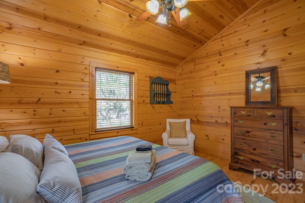 Christmas Mountain - Residential