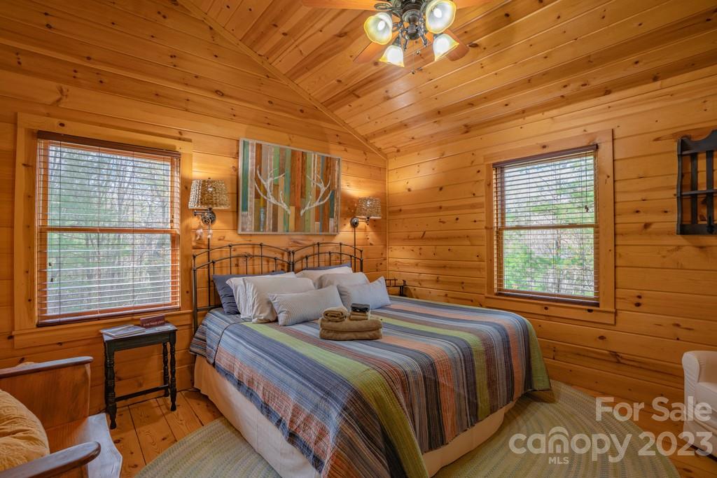 Christmas Mountain - Residential