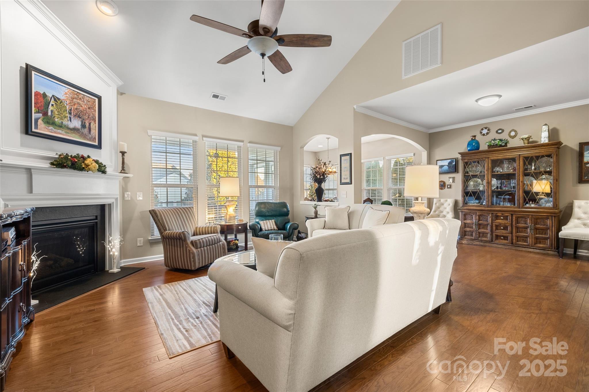 1040 Mesa Verde Drive