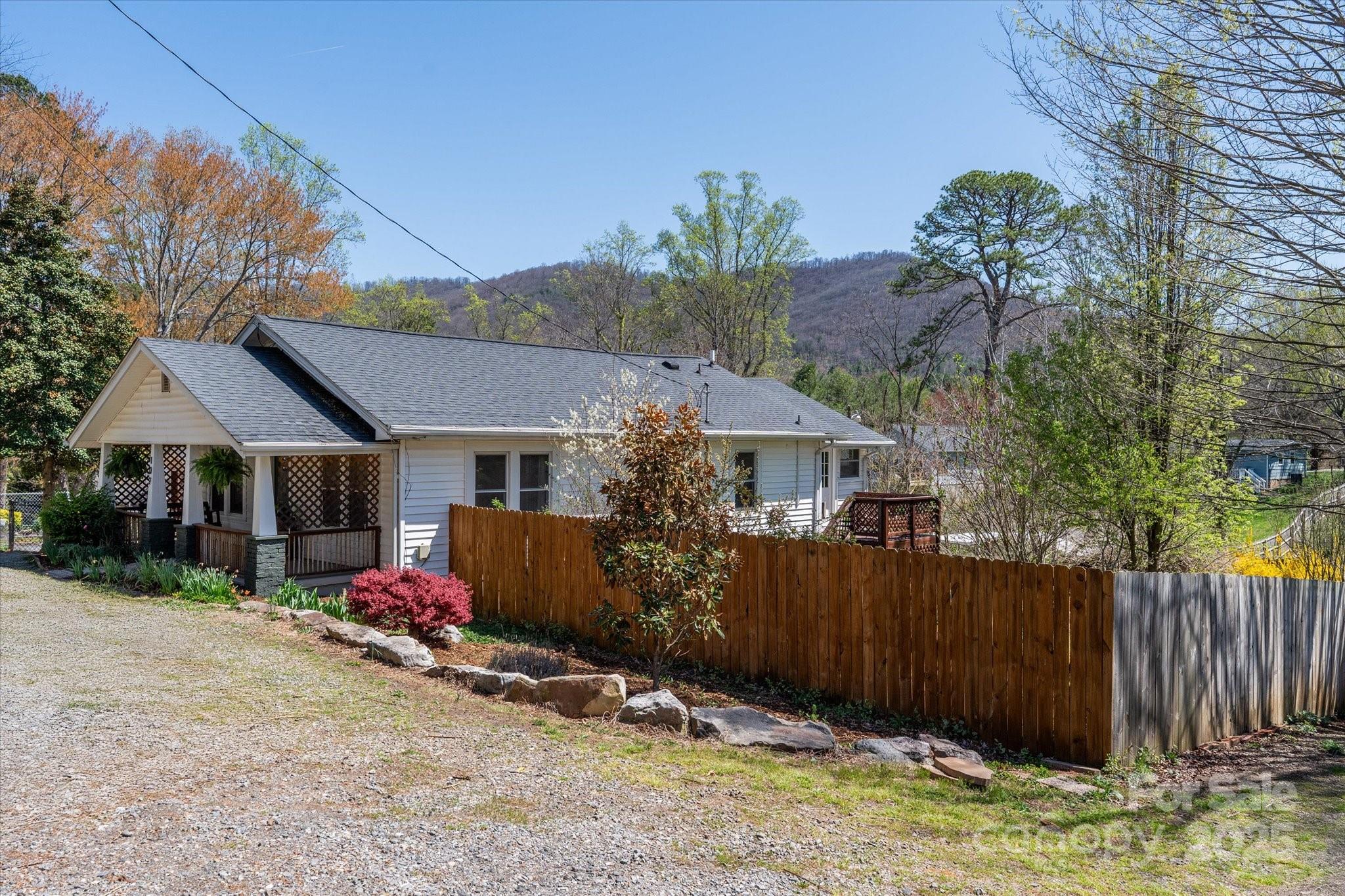 109 Rock Hill Road