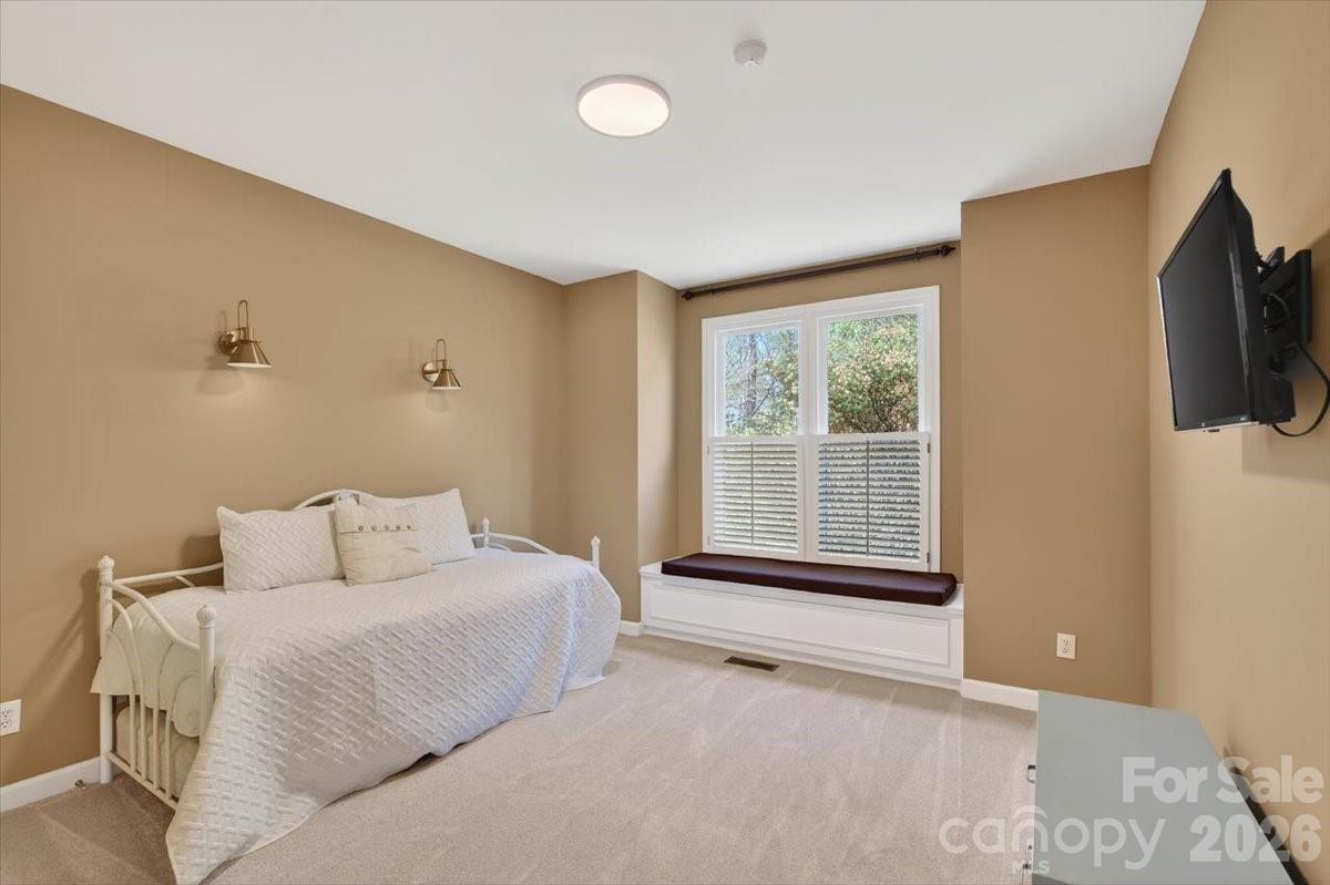 The Hamptons - Residential