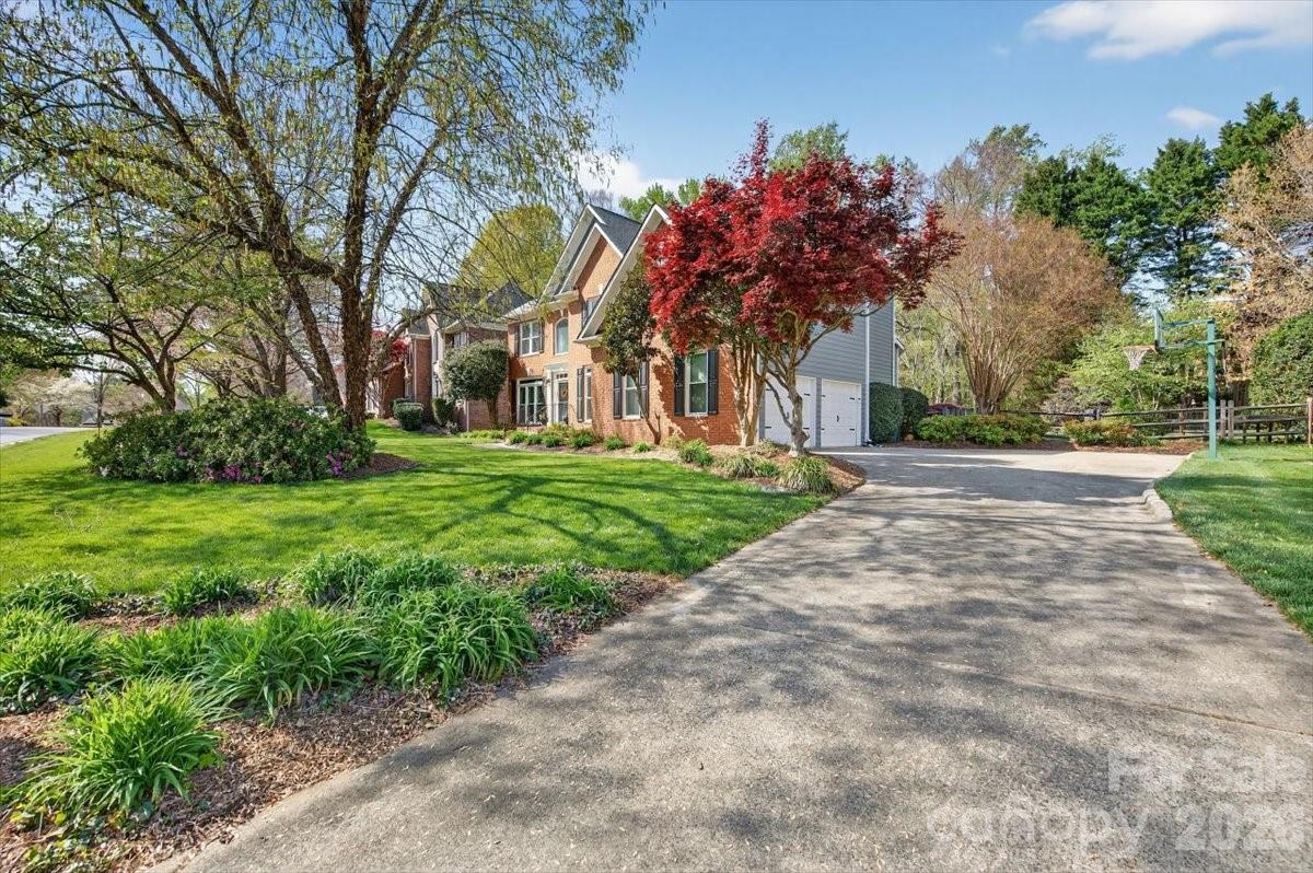 The Hamptons - Residential