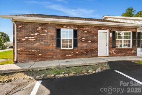 Photo of 121 24th Street NW, Hickory, NC 28601 (MLS # 4436384)