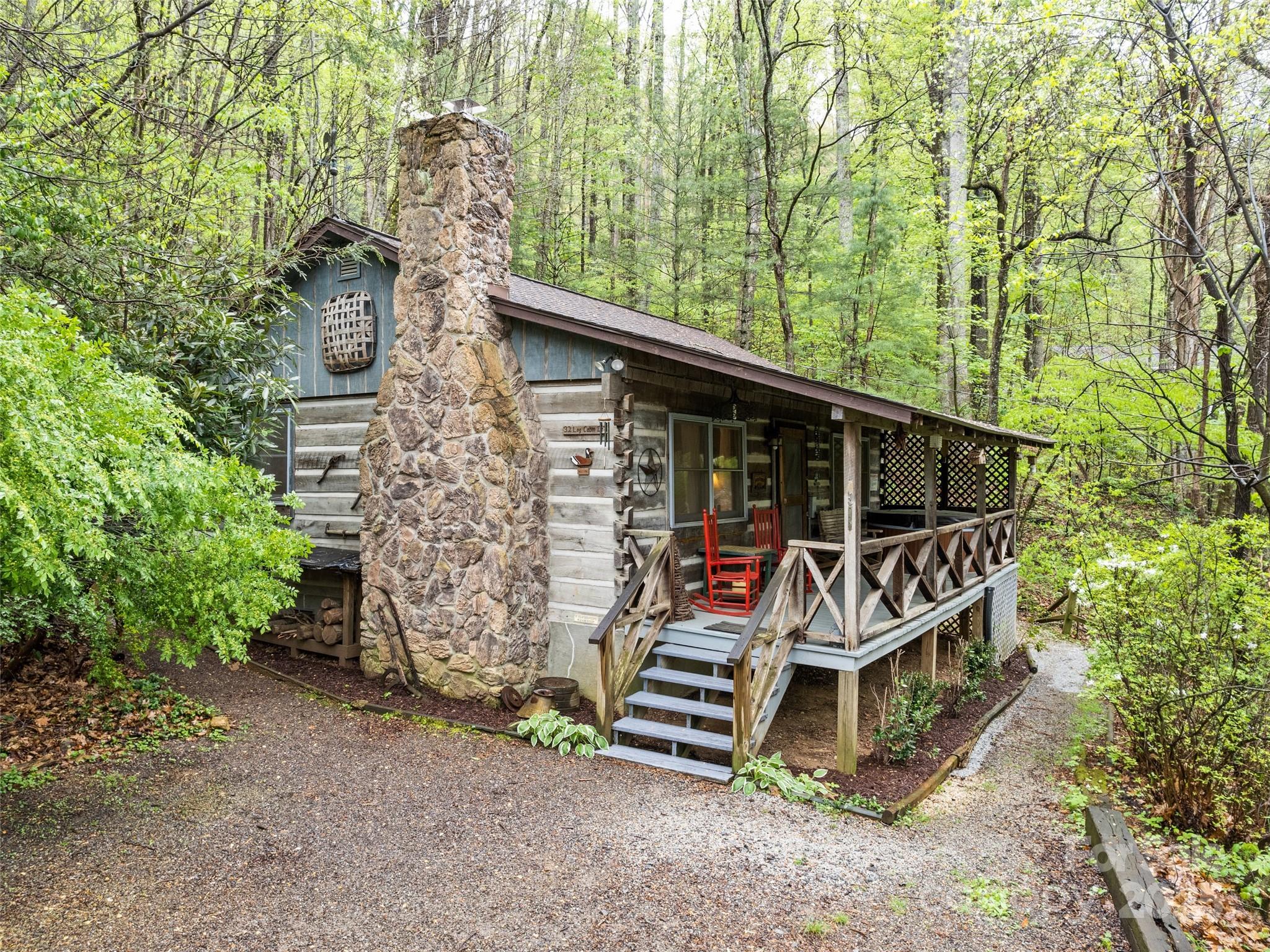 32 Log Cabin Drive
