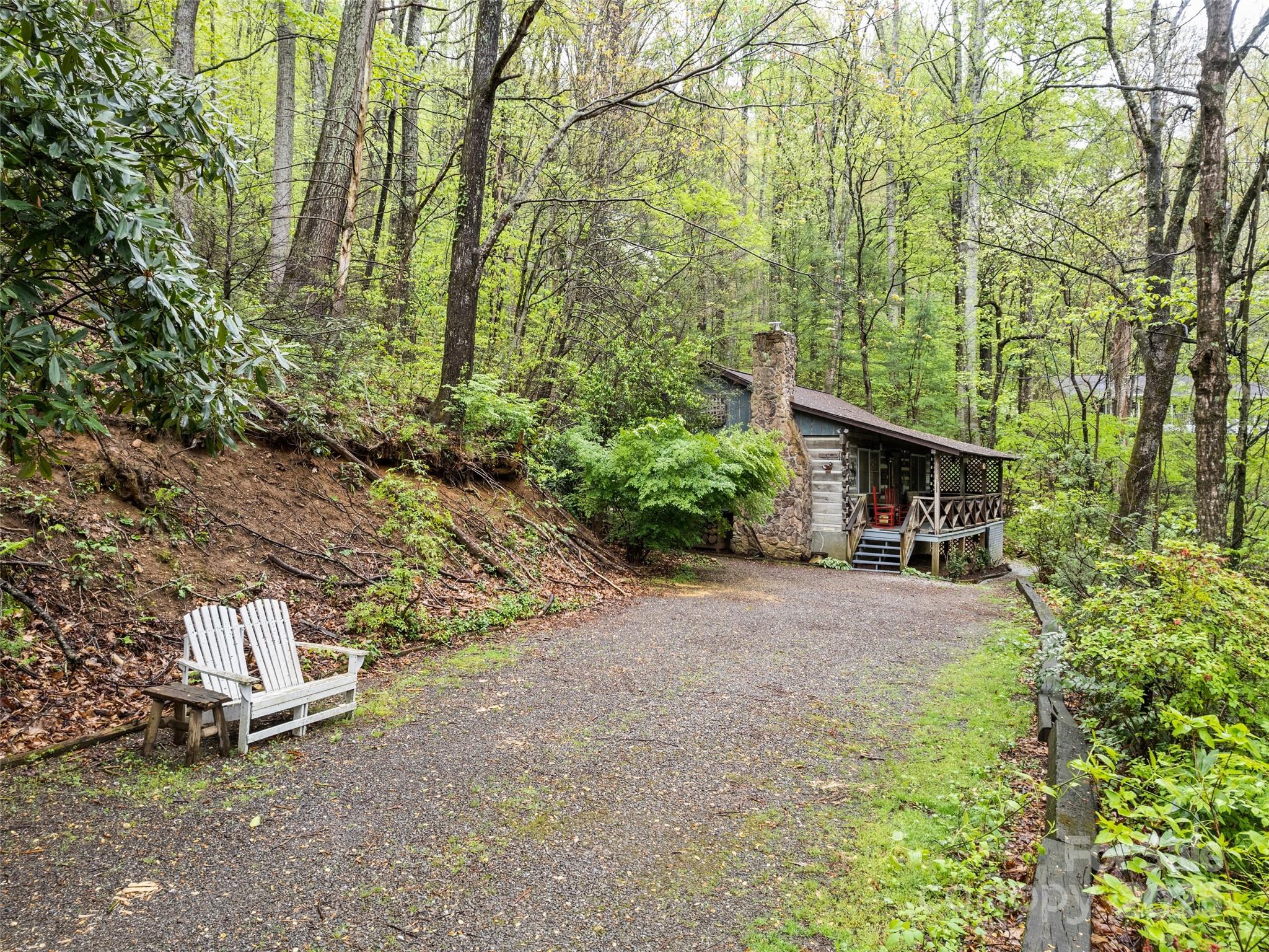 32 Log Cabin Drive