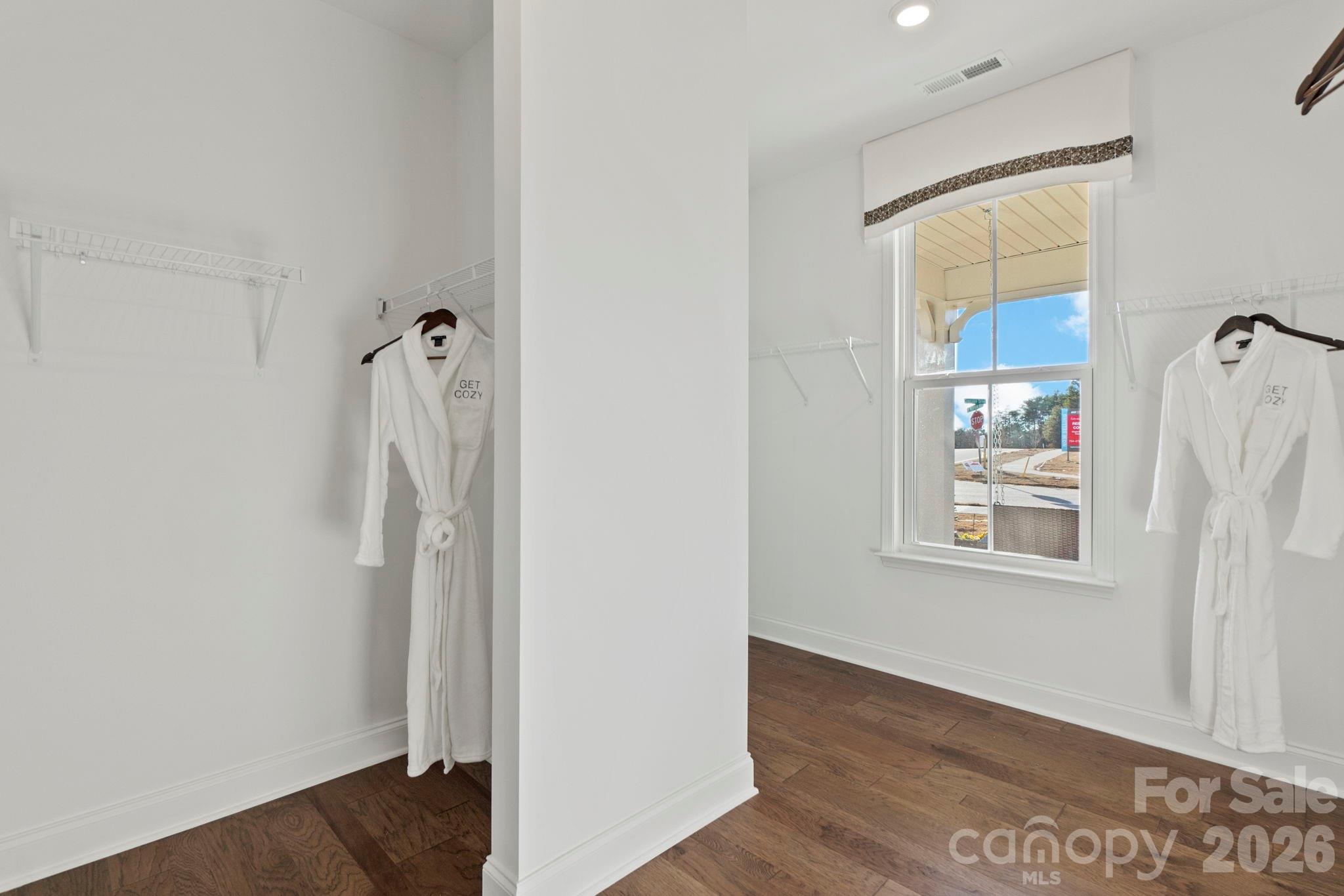 The Estates at Sugar Creek - Residential