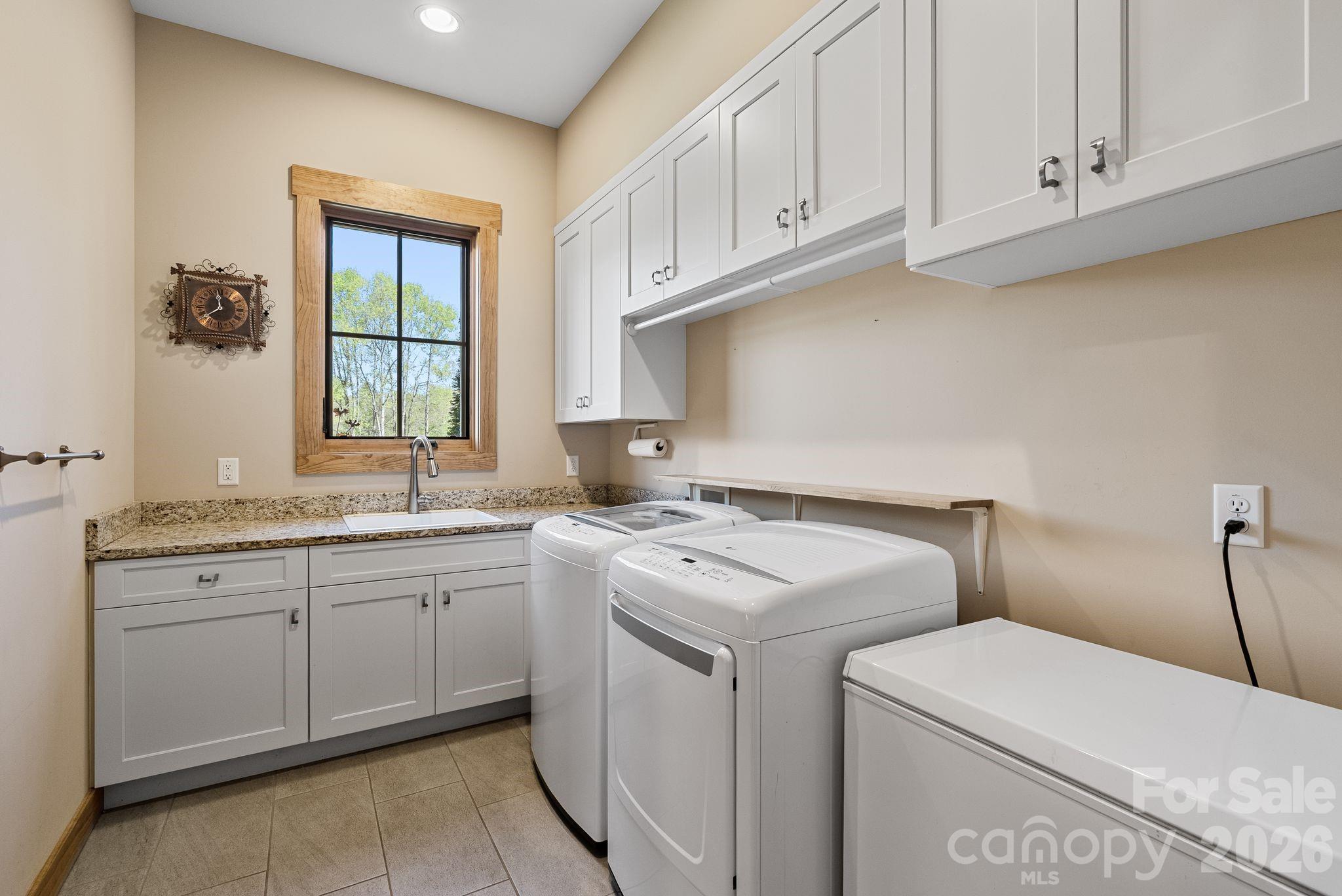 Sovereign Oaks - Residential