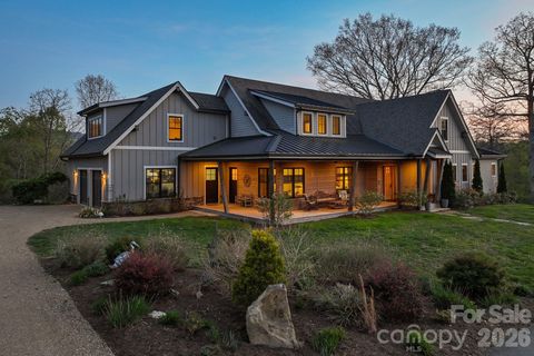 18 Majestic Oak Circle Asheville NC 28805