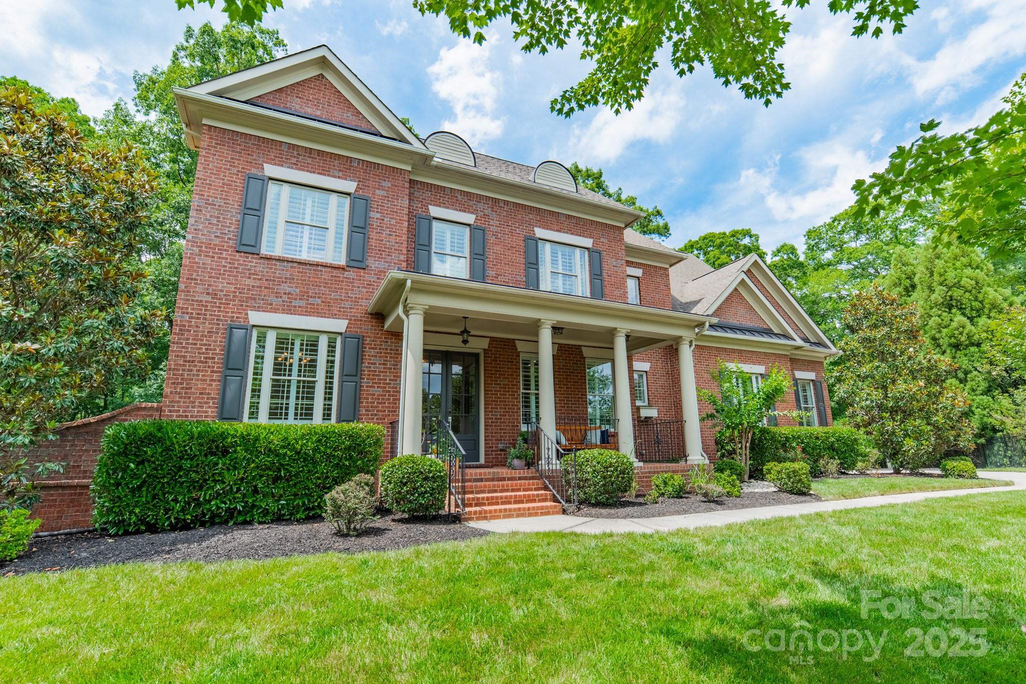 2004 Viscount Drive
