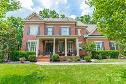 Photo of 2004 Viscount Drive, Matthews, NC 28104 (MLS # 4269702)