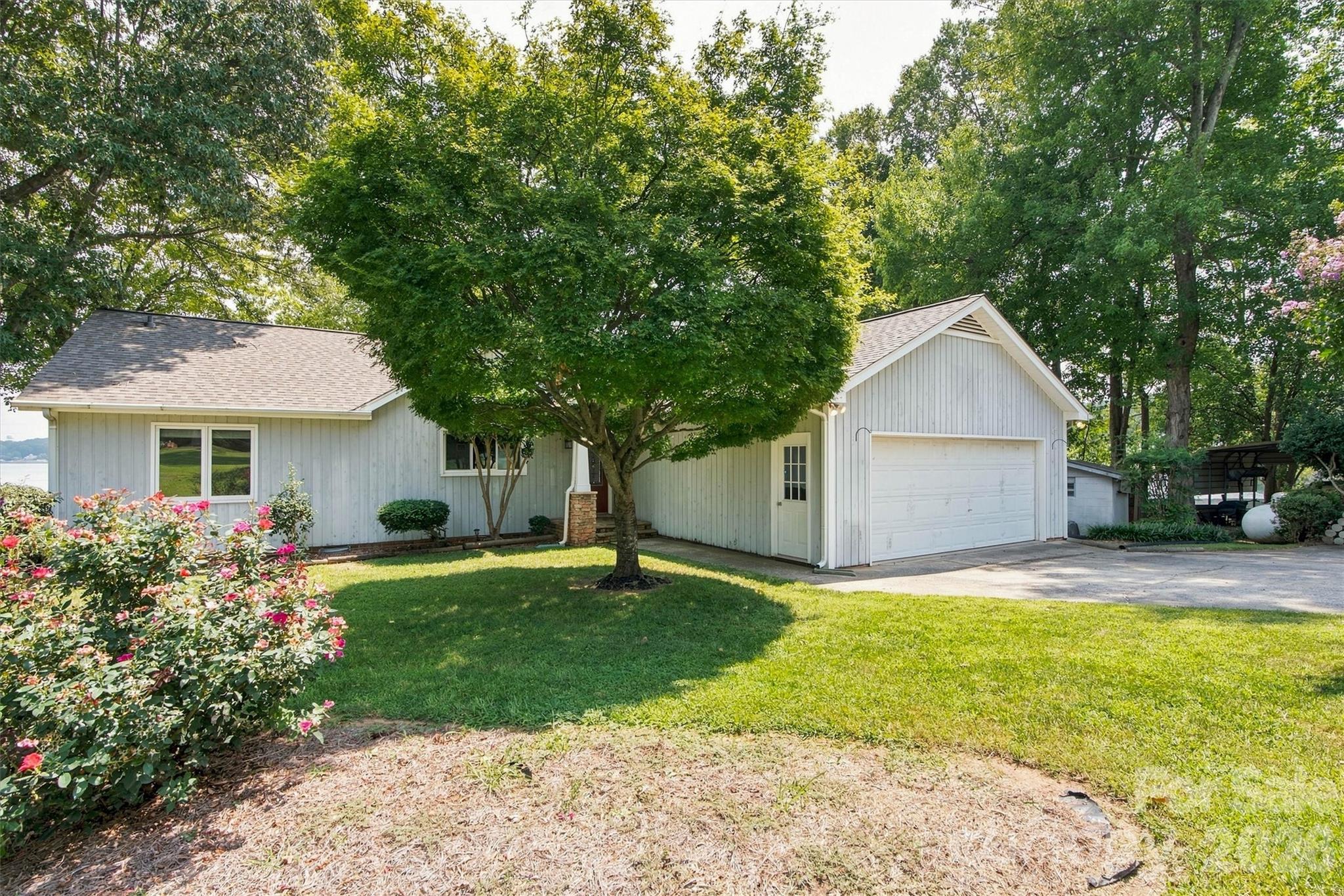 9109 Clement Circle