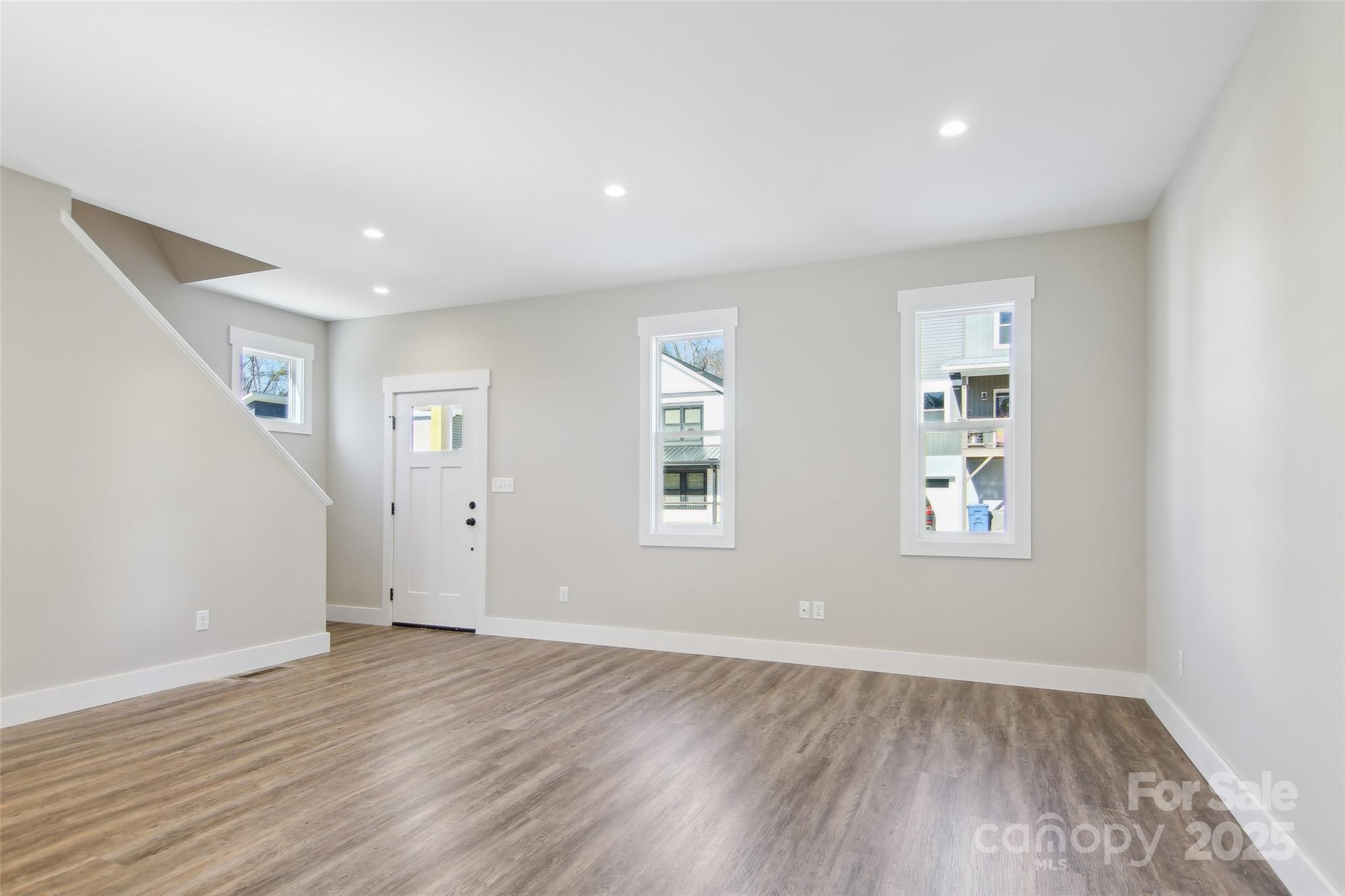 8 Escondido Drive