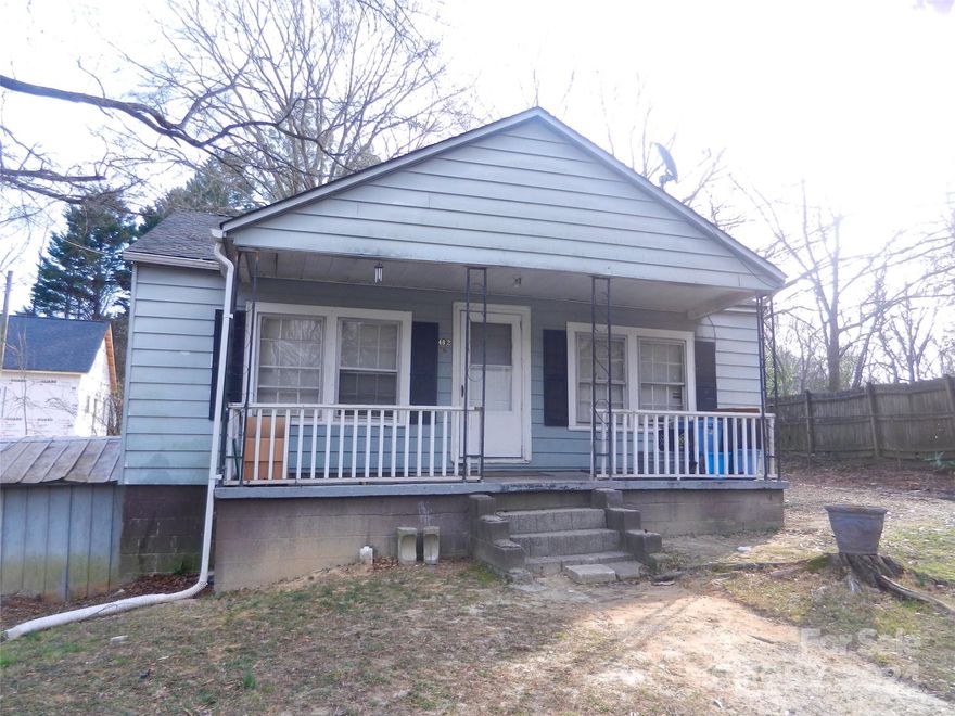 Great Opportunity for Investor or  Any Buyer.  House has 3 full Bedrooms and a large Living area plus large eat in kitchen. This home has been previously been used as a rental but is now vacant.
This home needs updating, and has great potential for the right buyer.  This home is being Sold AS IS, Where Is.
Seller will do NO repairs.