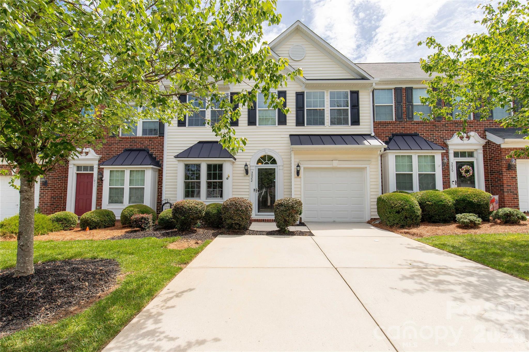 3022 Cabot Way