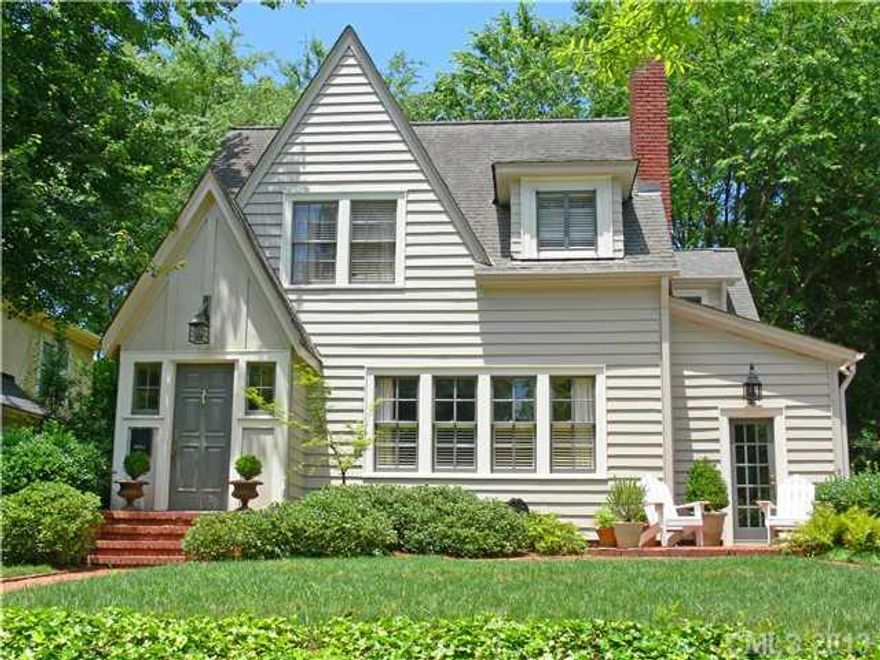 Wonderful 4 bedroom home in desirable neighborhood. Great open kitchen with pull-up seating, SS appliances, and breakfast area. Spacious great room with built-ins and terrace access. Side entrance with drop zone and laundry. MBR with gorgeous mast bath, walk-in closets and a private office. Charming brick patio overlooks flat grassy yard. Don't miss this fantastic home!