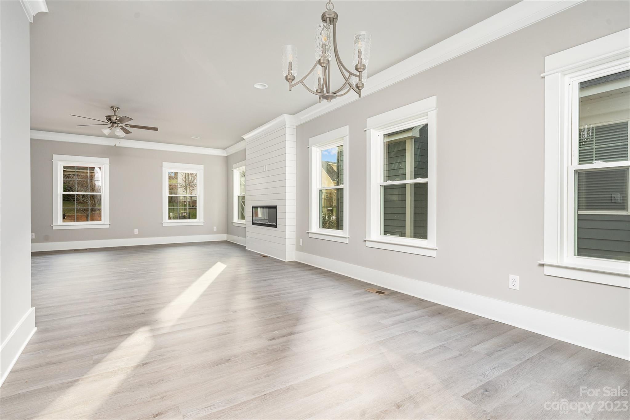 The Oaks At Mcilwaine - Residential