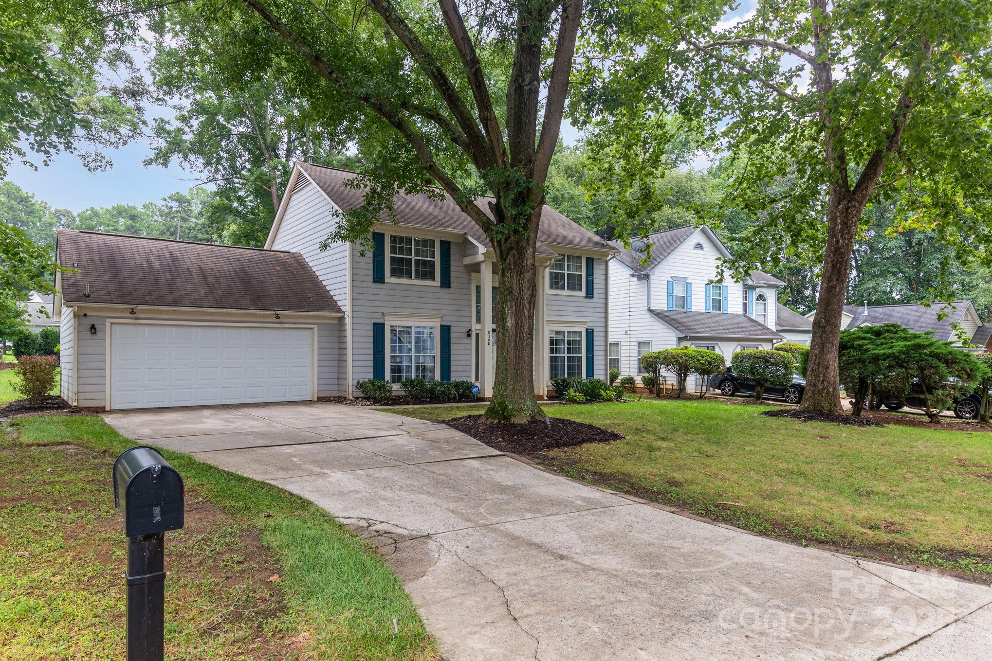 8308 Woodford Bridge Drive 3