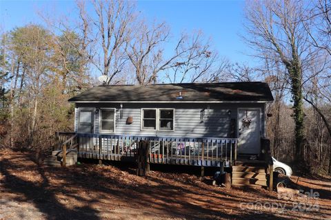 A home in Tryon