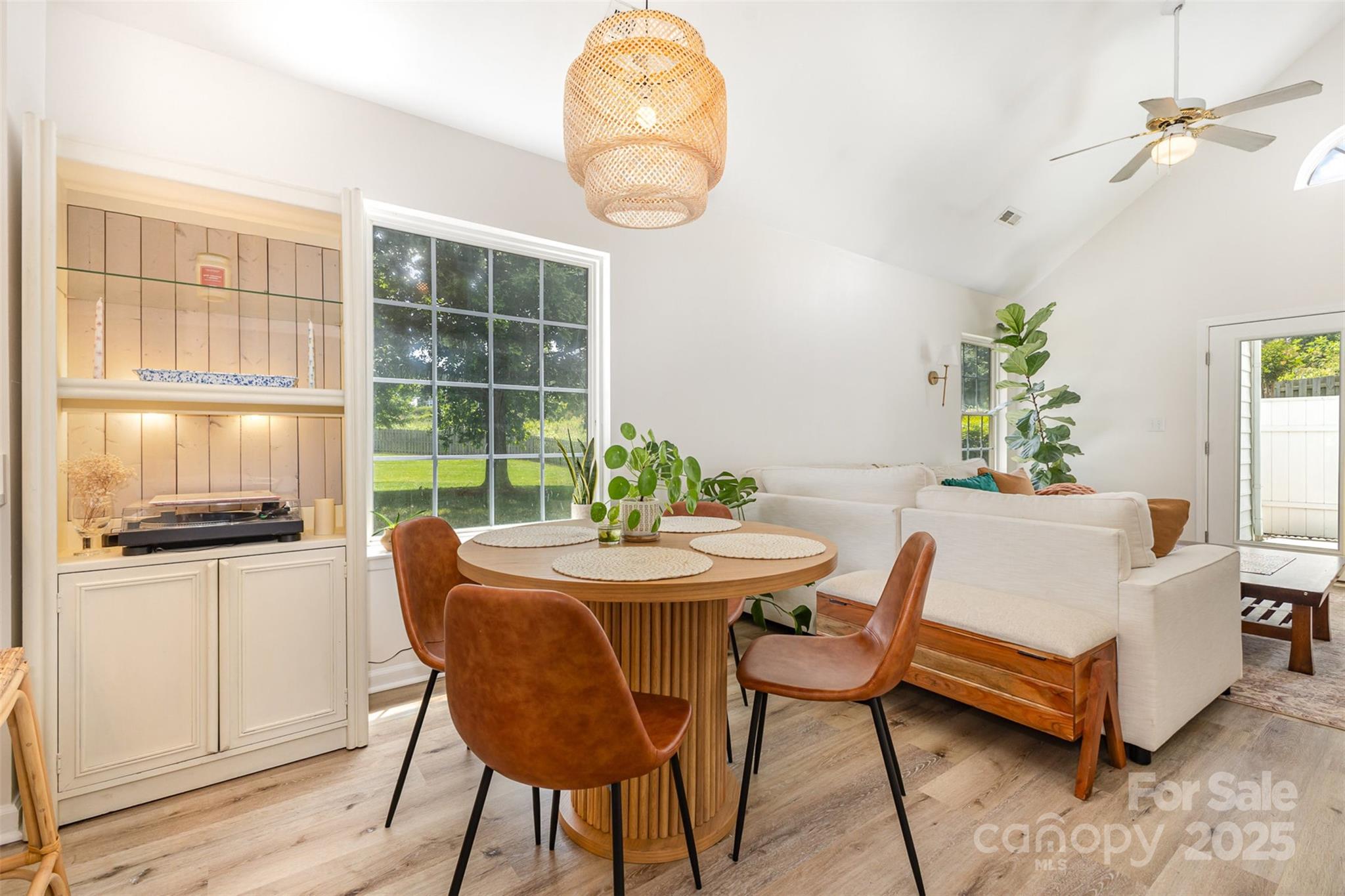 Sheffield Pointe - Residential