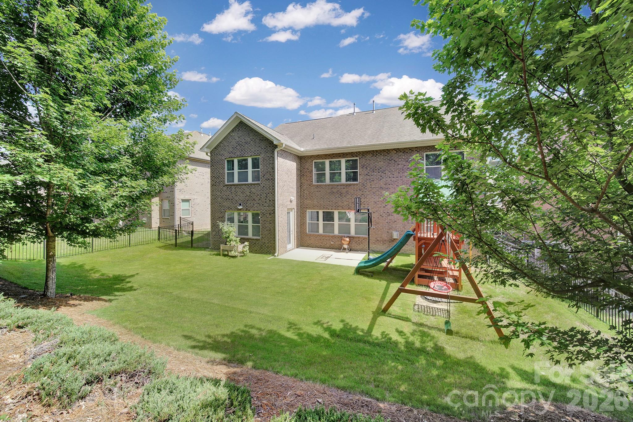 Brayden - Residential