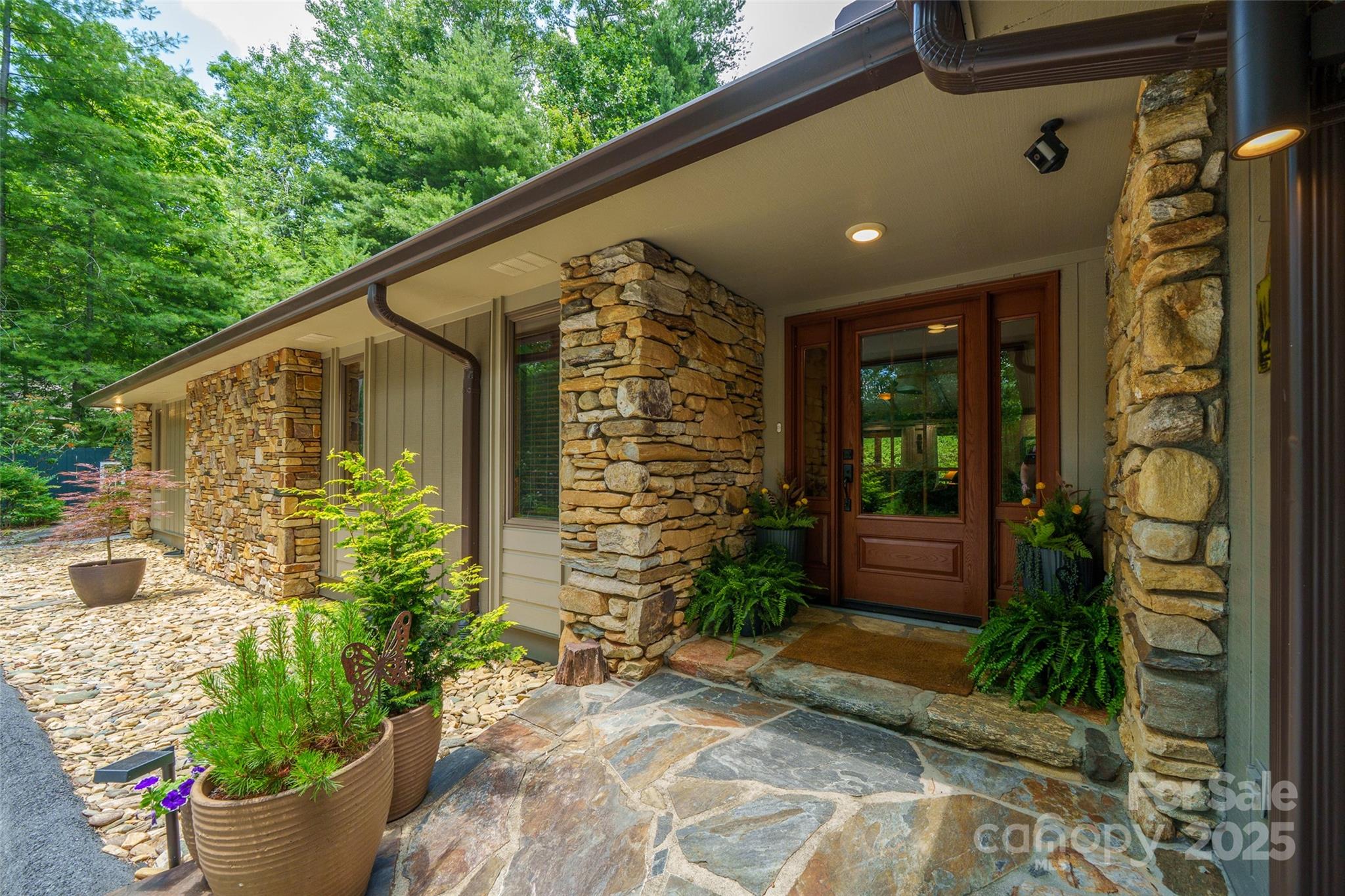 23 Indigo Way