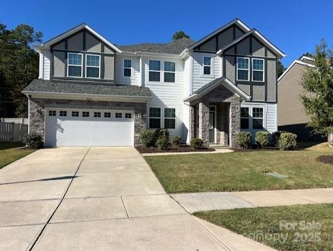 Photo of 15311 Red Canoe Way, Charlotte, NC 28278 (MLS # 4311316)