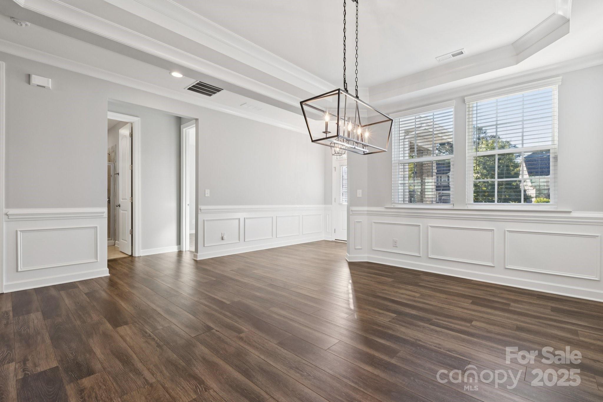 15311 Red Canoe Way