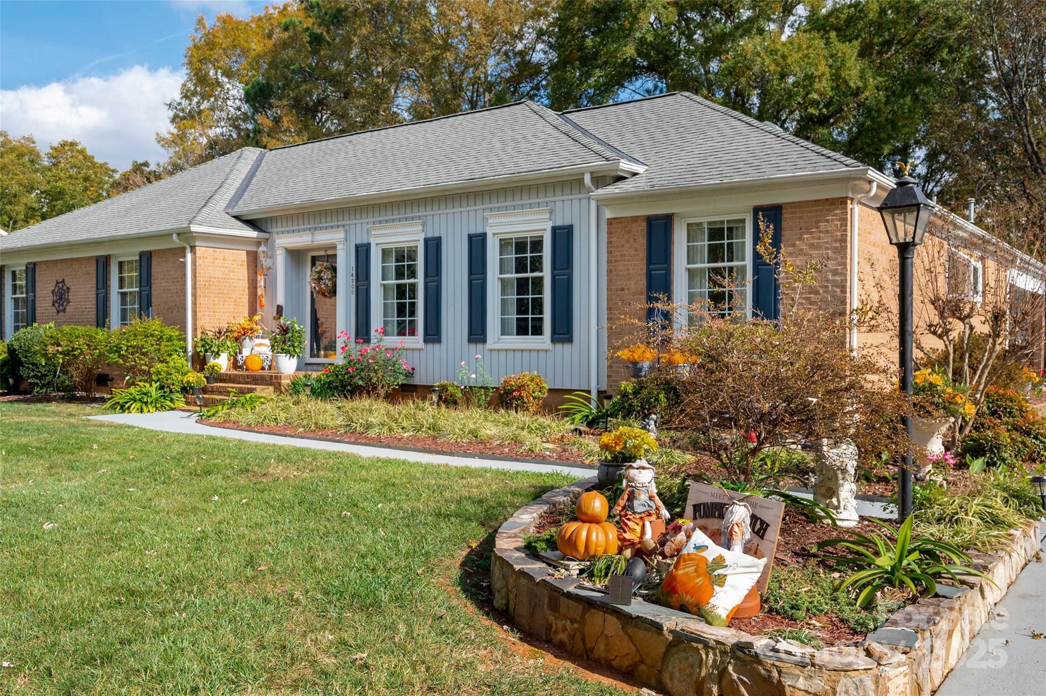 14200 Springwater Drive