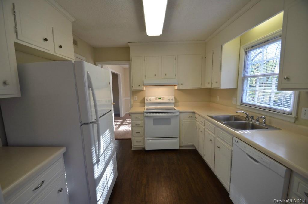 Matthews Park - Residential Lease