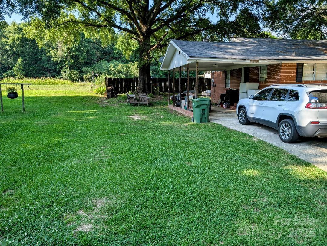 2261 Felly Lane