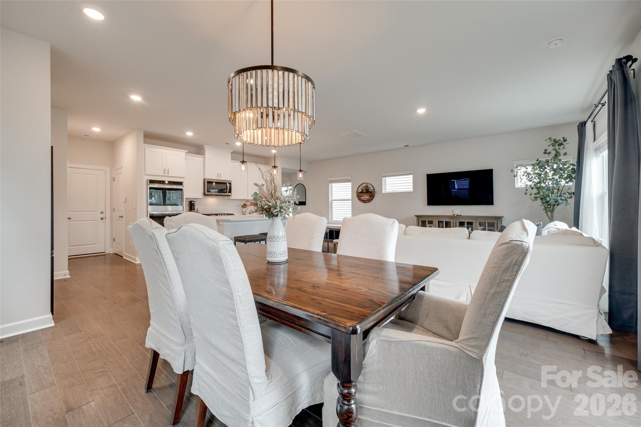 Anniston Chase - Residential