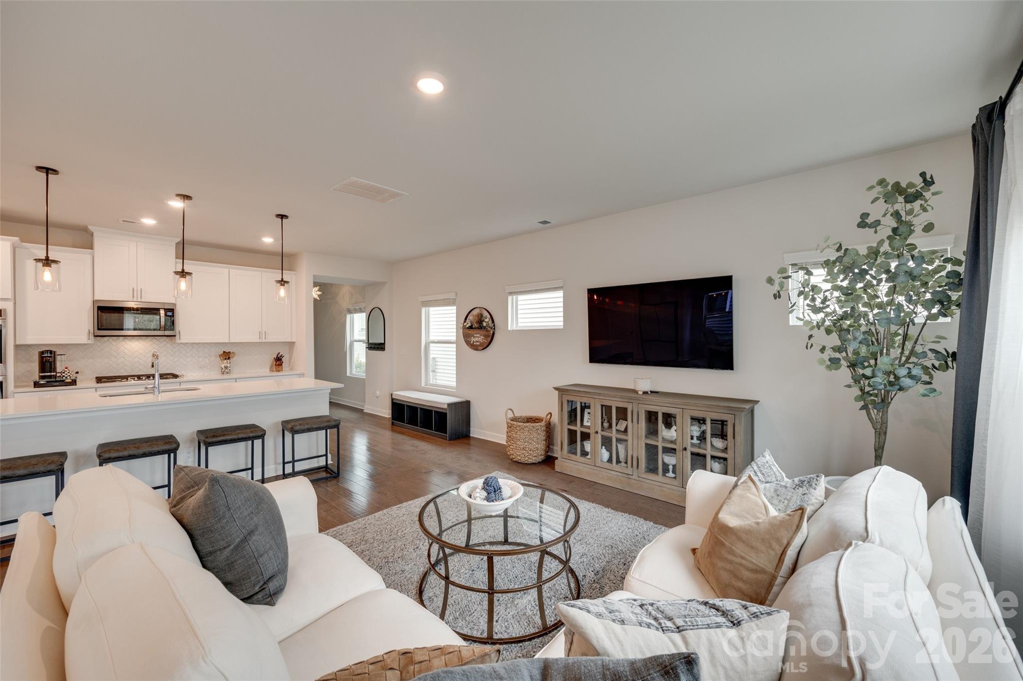 Anniston Chase - Residential