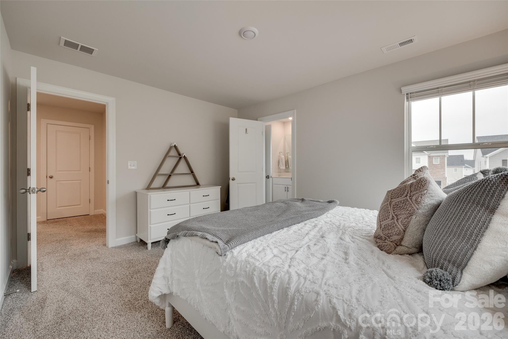 Anniston Chase - Residential