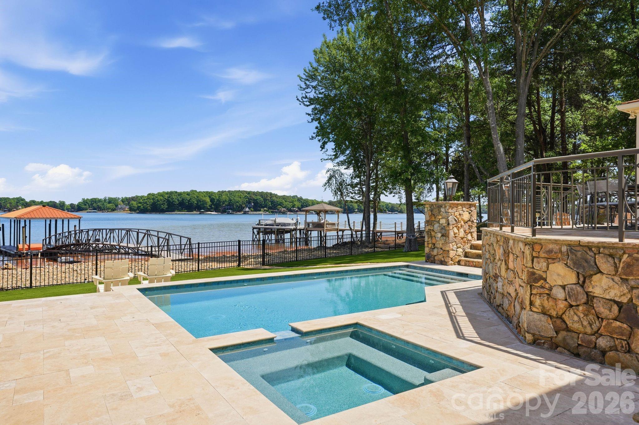 3900 Channel Pointe Lane