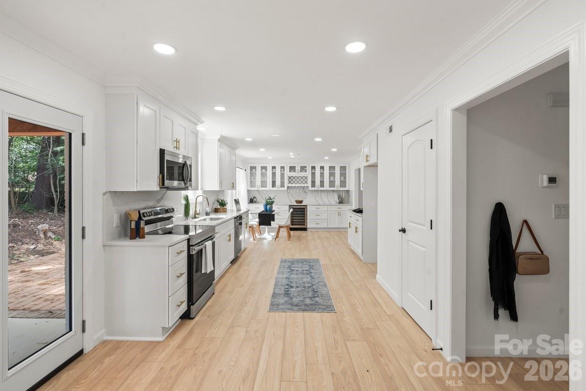 5910 Grosner Place