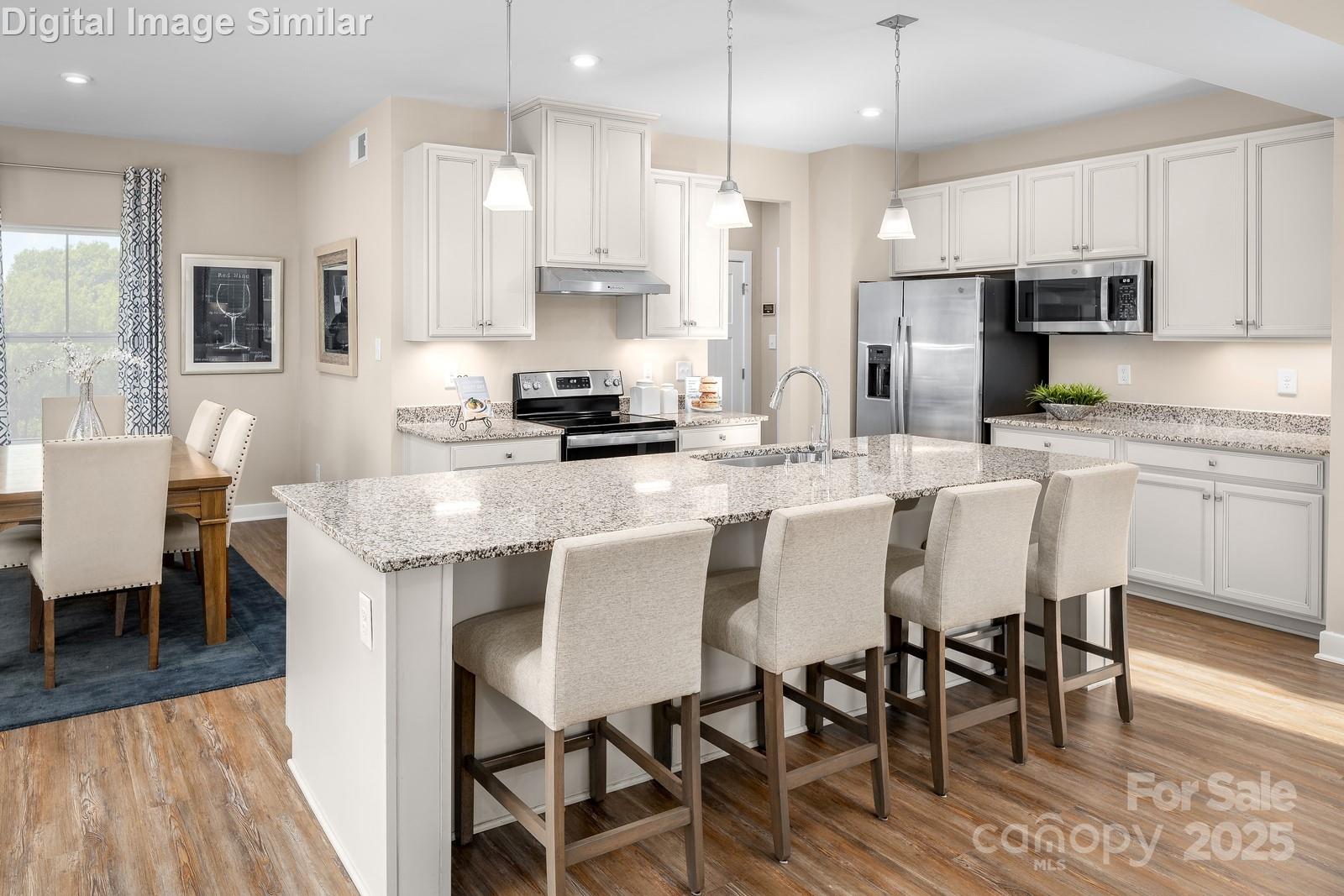 5010 Pineapple Lily Way
