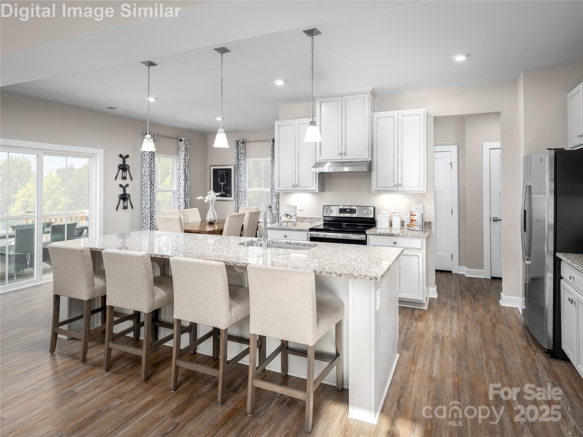 5010 Pineapple Lily Way