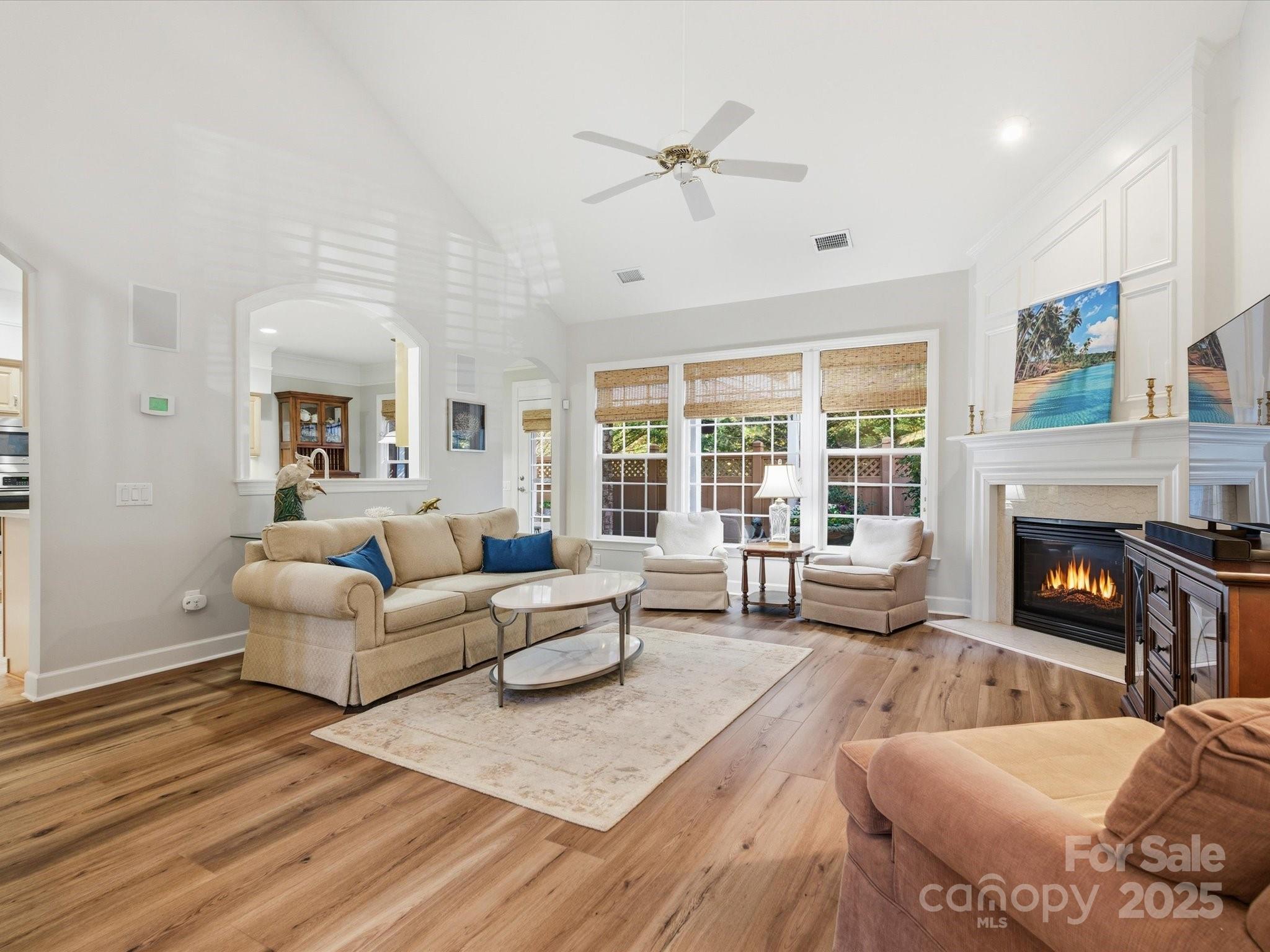 11419 Corliss Avenue