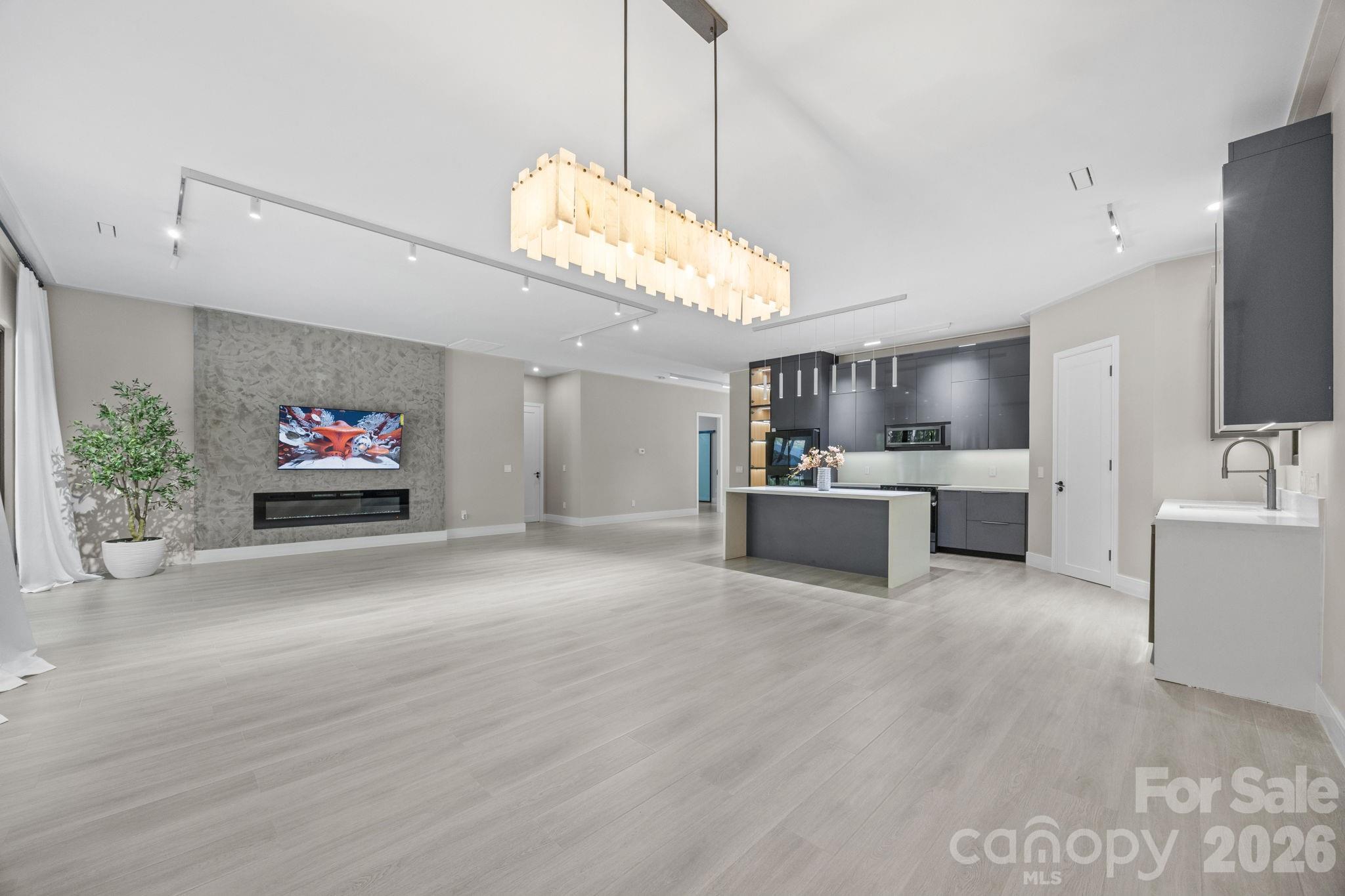 Steele Creek - Residential