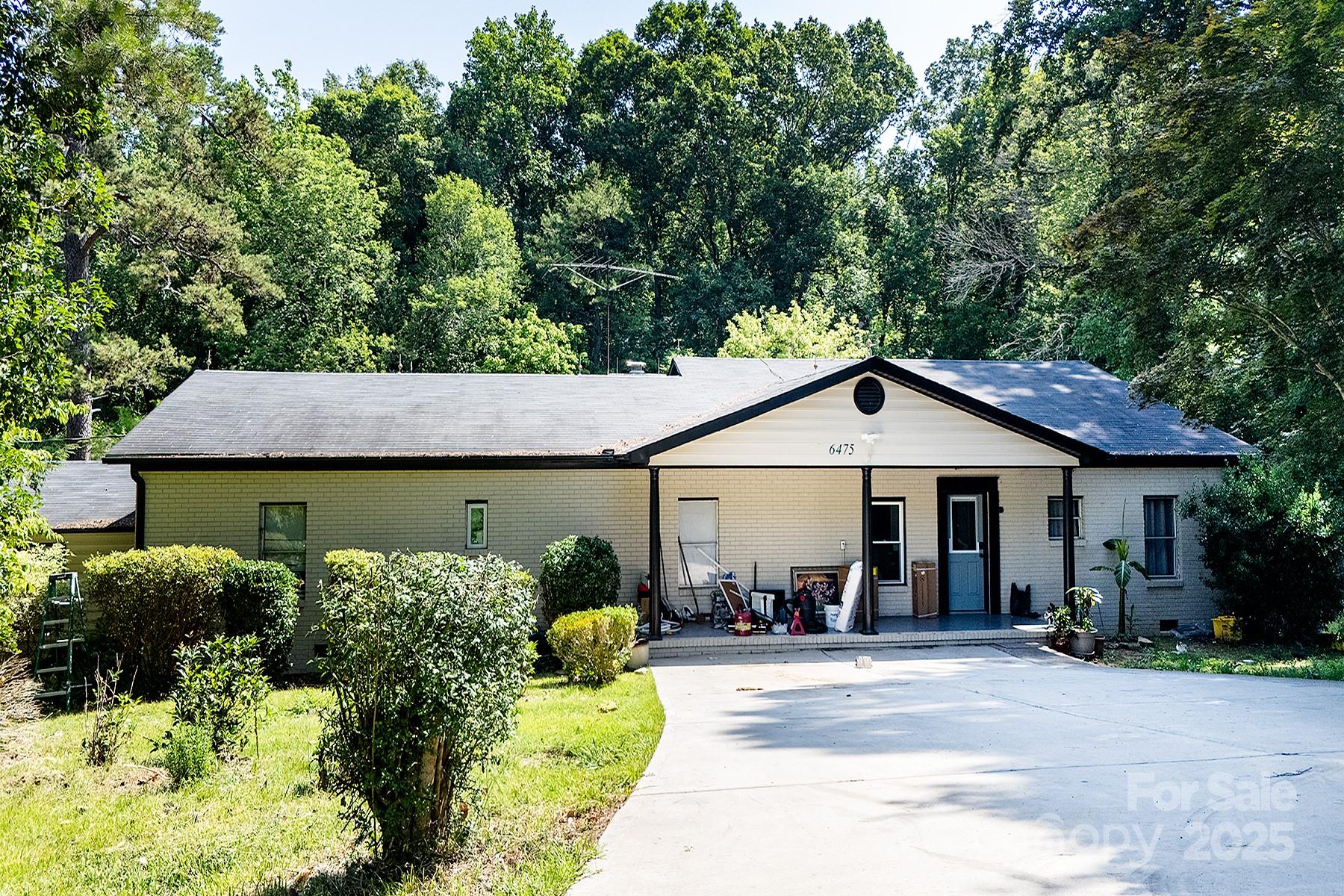 6475 Goldfish Road