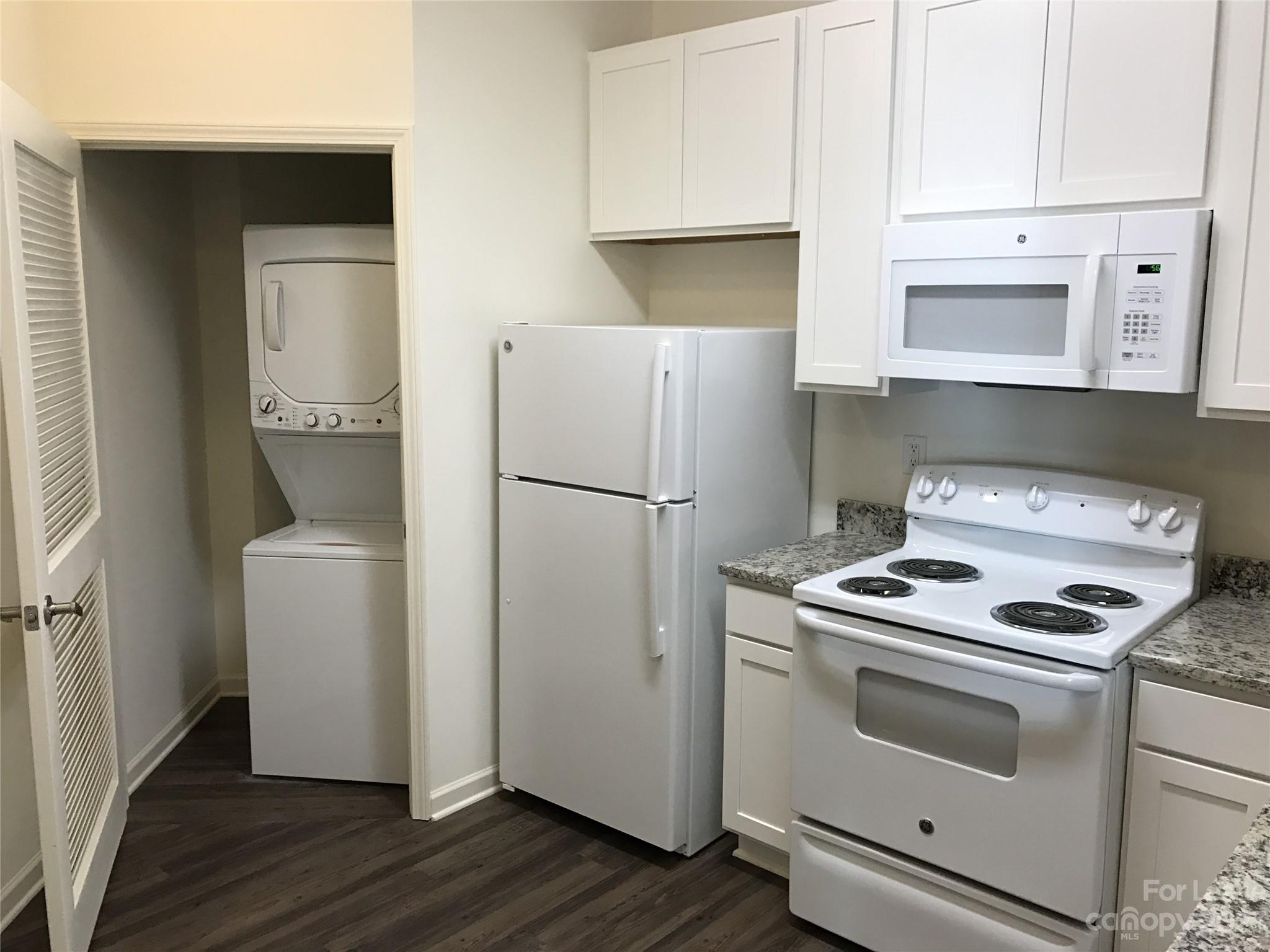 Oakhurst - Residential Lease