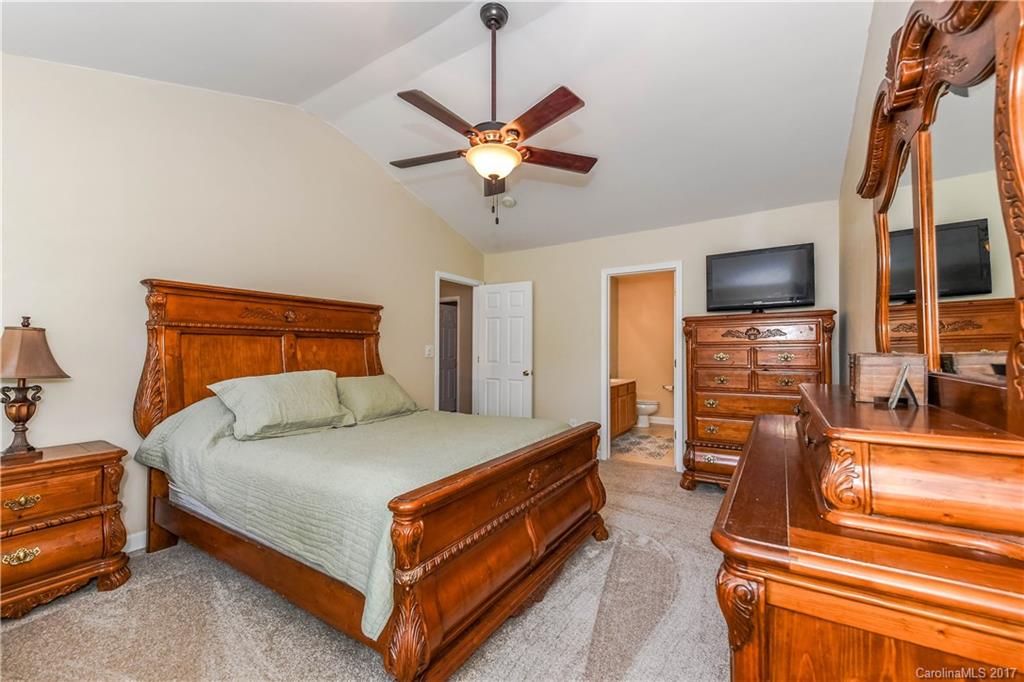 Knollwood - Residential