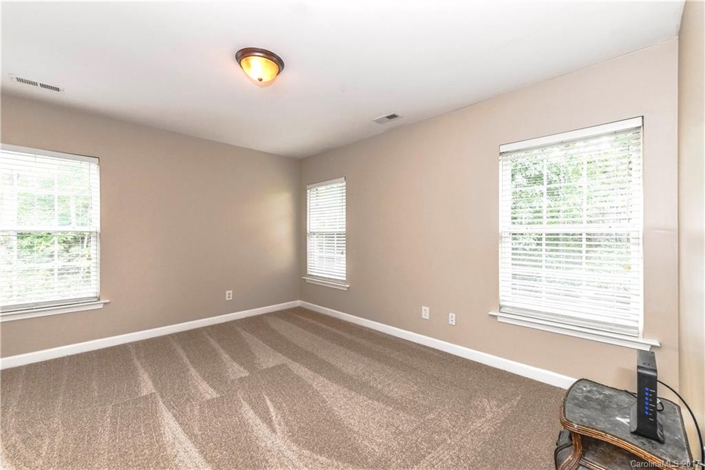 Knollwood - Residential