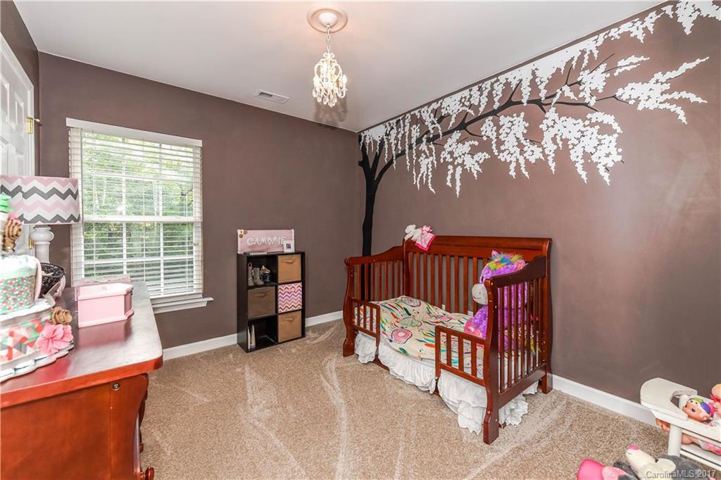 Knollwood - Residential