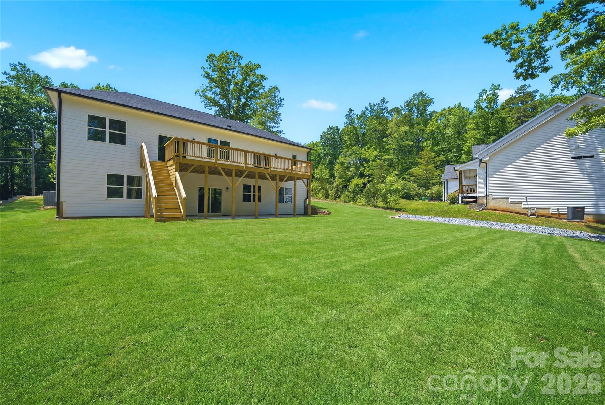 825 Breezewood Drive