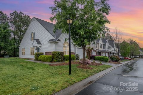942 Pelican Bay Drive Pineville NC 28134
