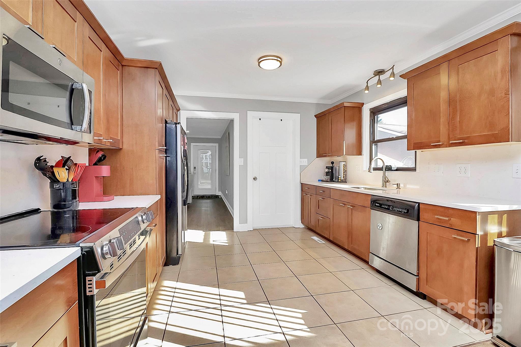 9808 Washam Potts Road