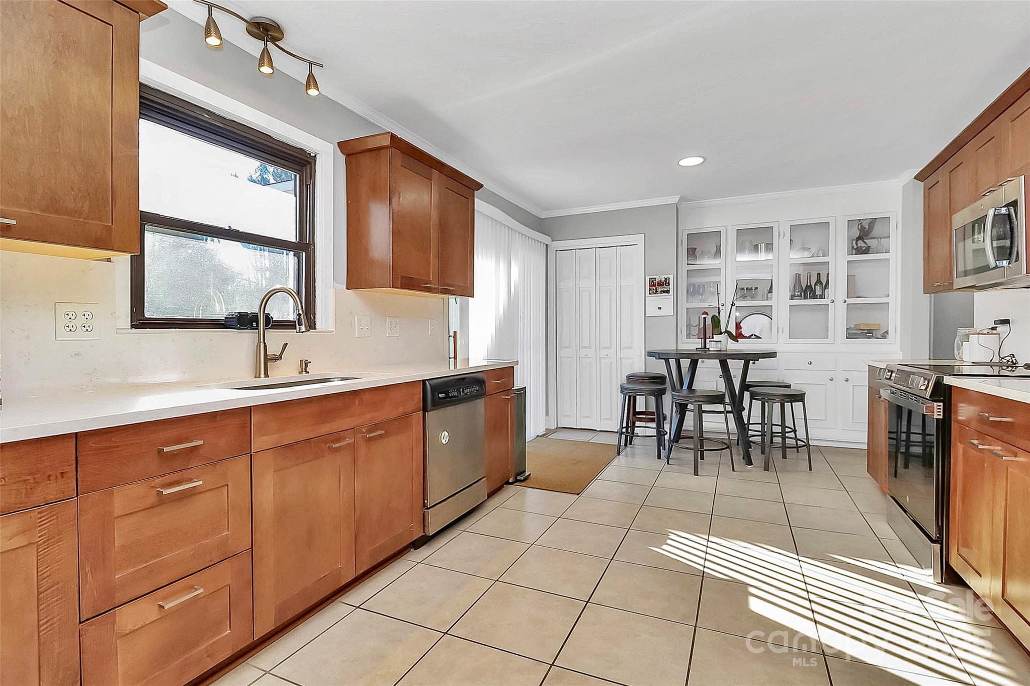 9808 Washam Potts Road