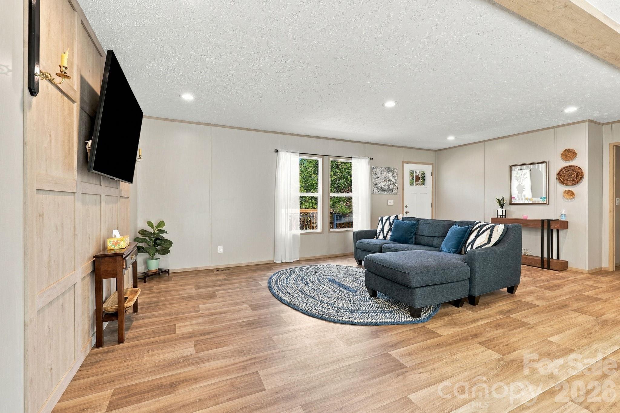 1001 Fisher Lane