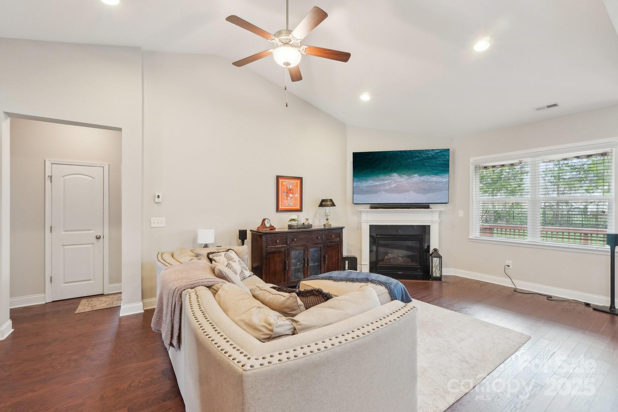 Miller Pond - Residential